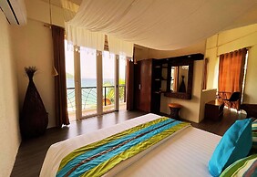 Sunset at Aninuan Beach Resort