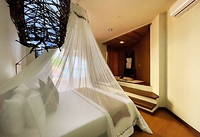 Sunset at Aninuan Beach Resort