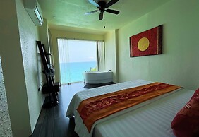 Sunset at Aninuan Beach Resort