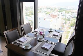 Danaciti Hotel