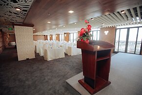 Danaciti Hotel