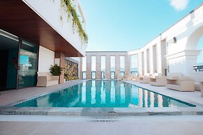 Danaciti Hotel