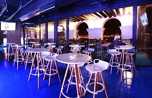 Danaciti Hotel