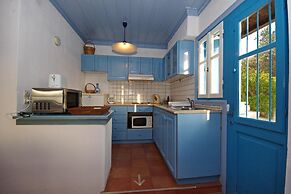 Limani Cottage