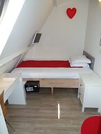 Hotel Corner House