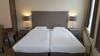 Hotel Corner House