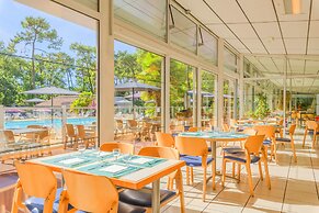 Azureva Ronce Les Bains
