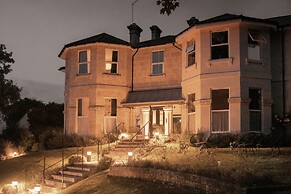 Leighton House
