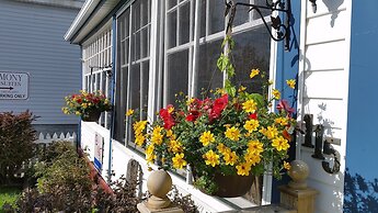 Bayside Inn