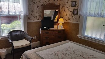 Bayside Inn