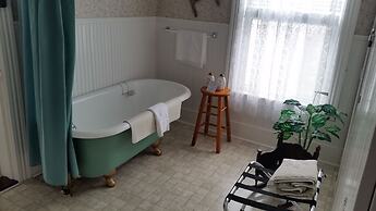 Bayside Inn