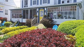 Bayside Inn
