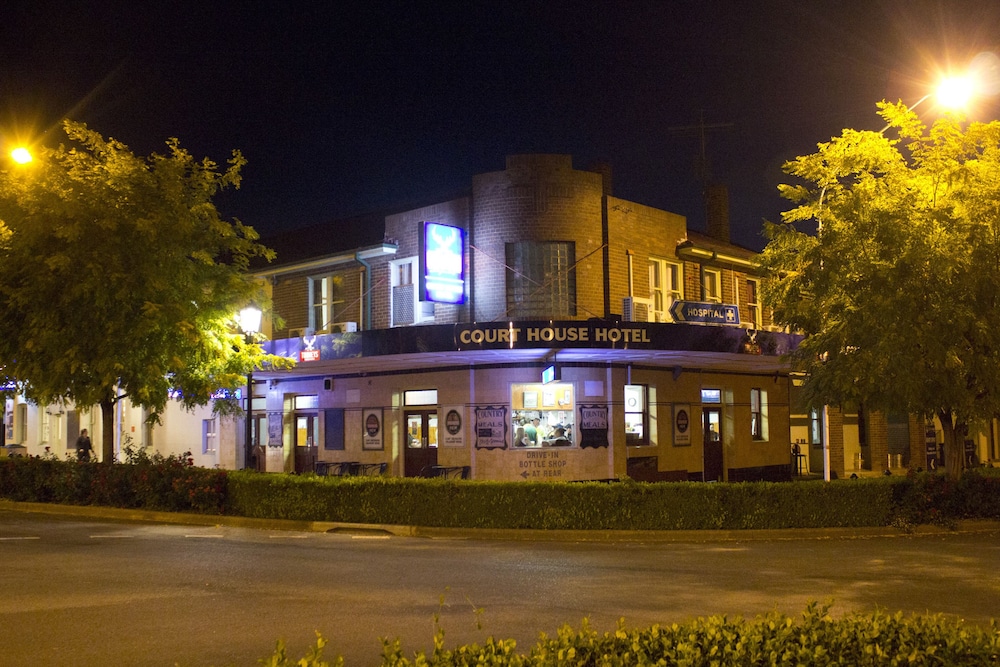 Court House Hotel