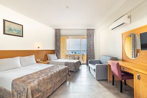 Senza Grand Santana Hotel
