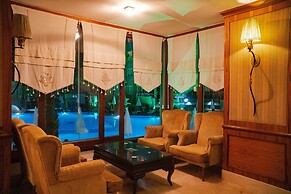 Senza Grand Santana Hotel