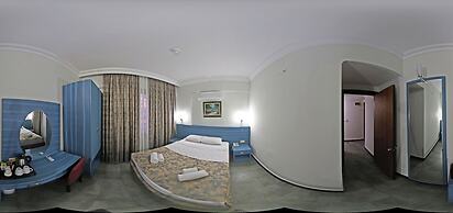 Senza Grand Santana Hotel
