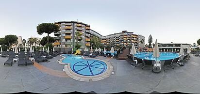 Senza Grand Santana Hotel