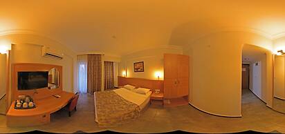 Senza Grand Santana Hotel