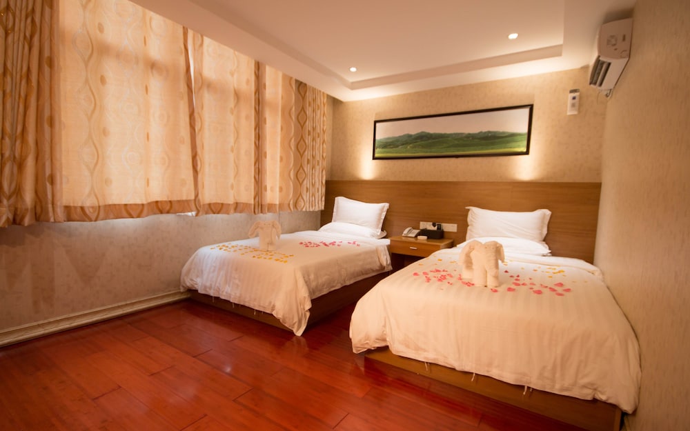 Sky Hotel
