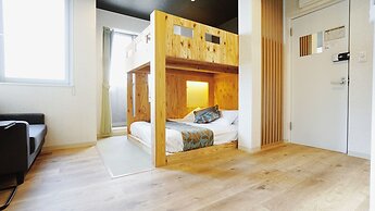 Poly Hostel Osaka