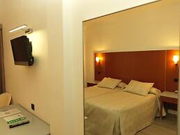Hotel Oasis Plaza