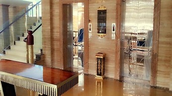 Star World Hotel