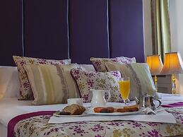 Breffni Arms Hotel