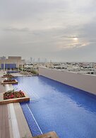 Metropolitan Hotel Dubai
