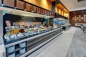 Metropolitan Hotel Dubai