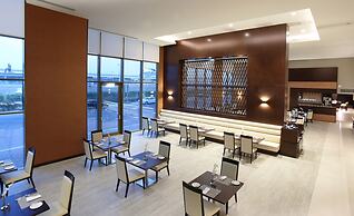 Metropolitan Hotel Dubai