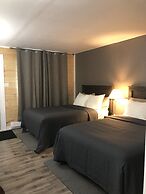 Greenside motel