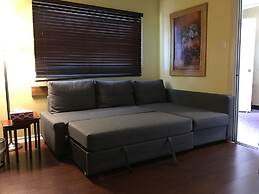 Greenside motel