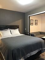 Greenside motel