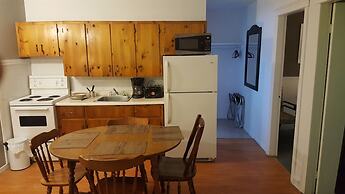 Greenside motel