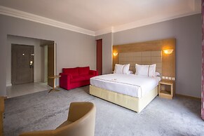 Leon Hôtel