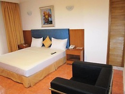 Leon Hôtel
