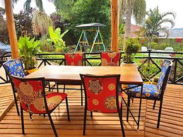 Yambi Guesthouse