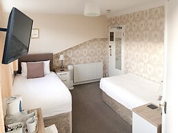 Raincliffe Hotel