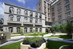 Caffir garden hotel