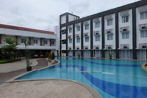 Front One Akshaya Hotel Karawang