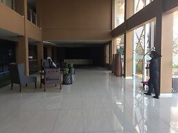 Front One Akshaya Hotel Karawang