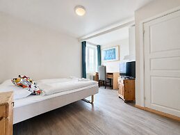 Hotel Toranes