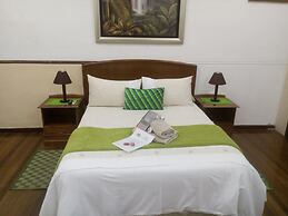 Oasis Country Lodge