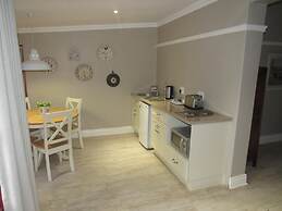 Happy Lands Self Catering B&B