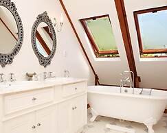 Roosenwijn Guest House