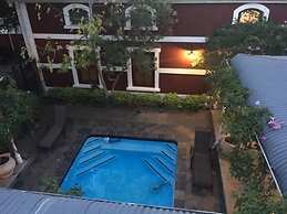 Roosenwijn Guest House