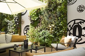 Le Tsuba Hotel