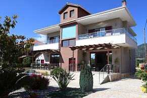 Christina Studios