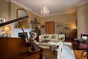 Down Yonder Boutique B&B