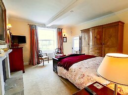 River Nene Cottages